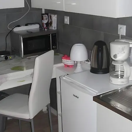 شقة Fuer 2 Personen 20 M² كنوزيل